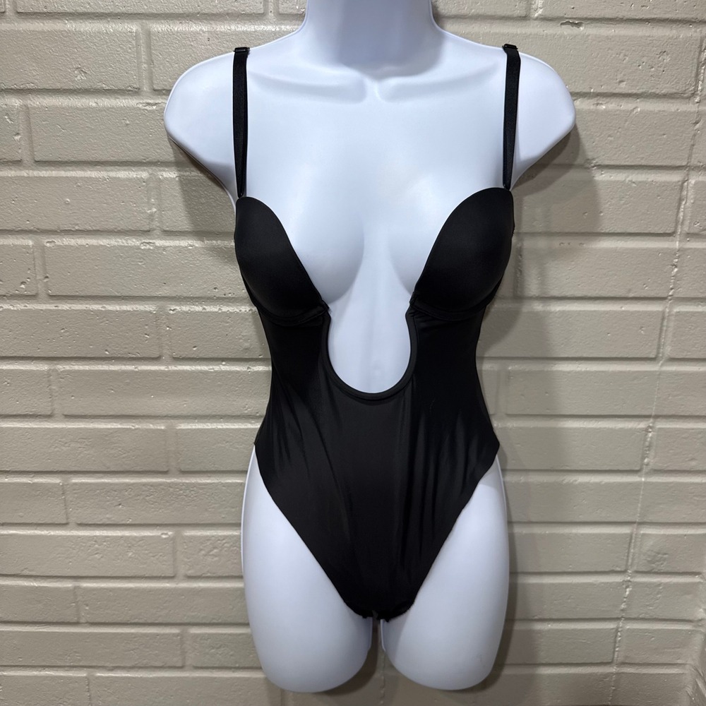 SKIMS Black Deep Plunge Underwire Thong Bodysuit Shapewear Small Sleek Evening